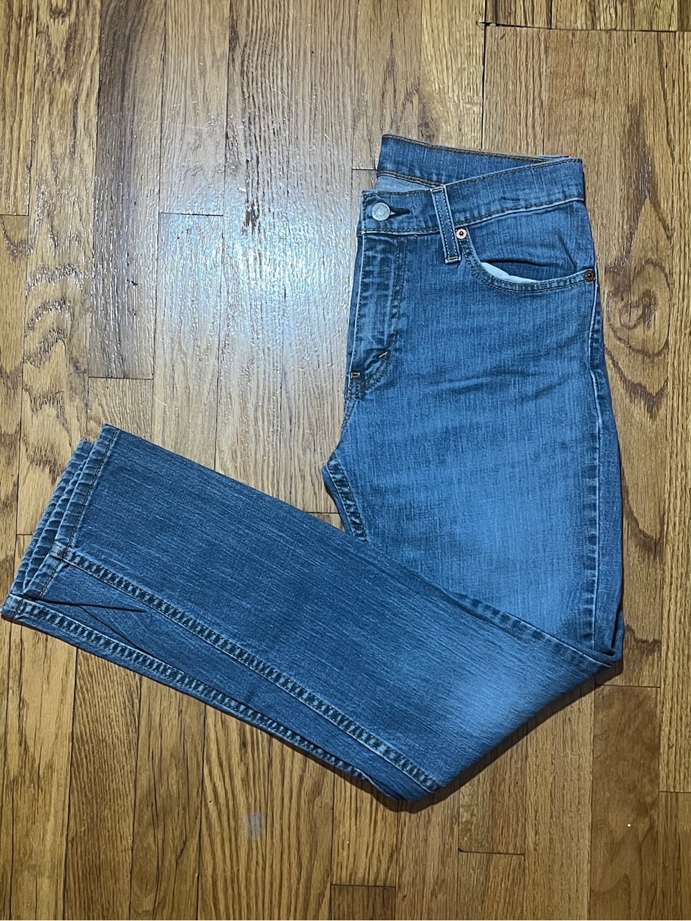 Levi’s 511 Men’s Blue Medium Wash Denim Slim Fit Low Rise Button Zip 5-Pocket